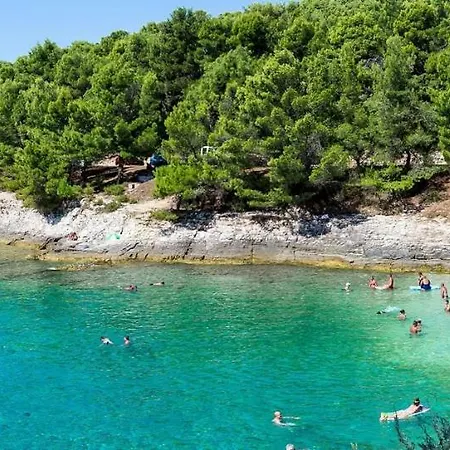 Amazing Luxury 200 M From The Pula