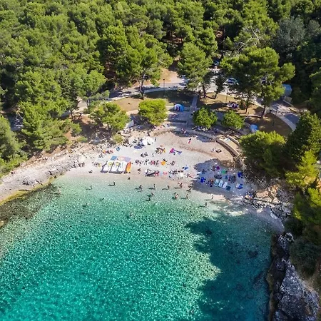 Amazing Luxury 200 M From The Pula