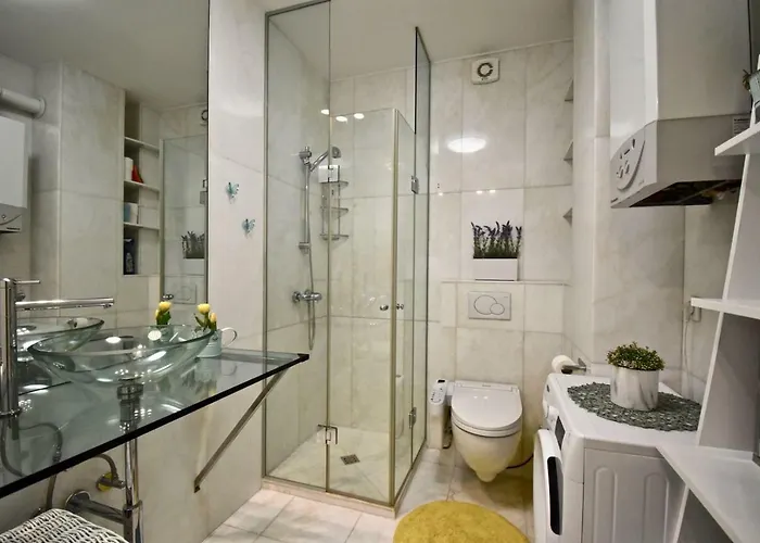 Amazing Luxury 200 M From The Апартаменты Пула