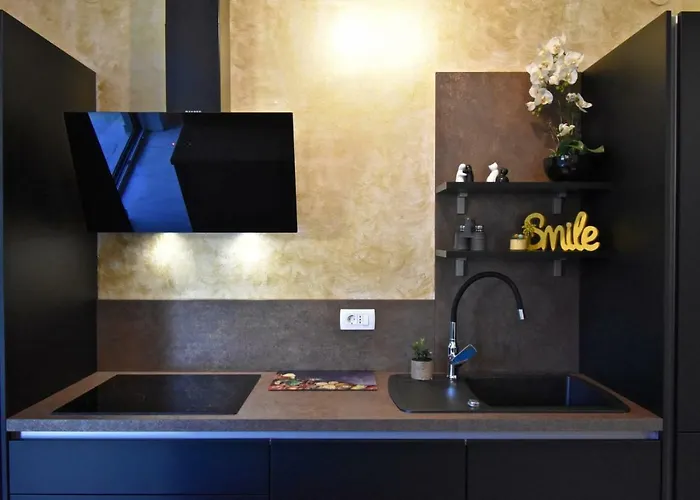 Апартаменты Amazing Luxury 200 M From The *