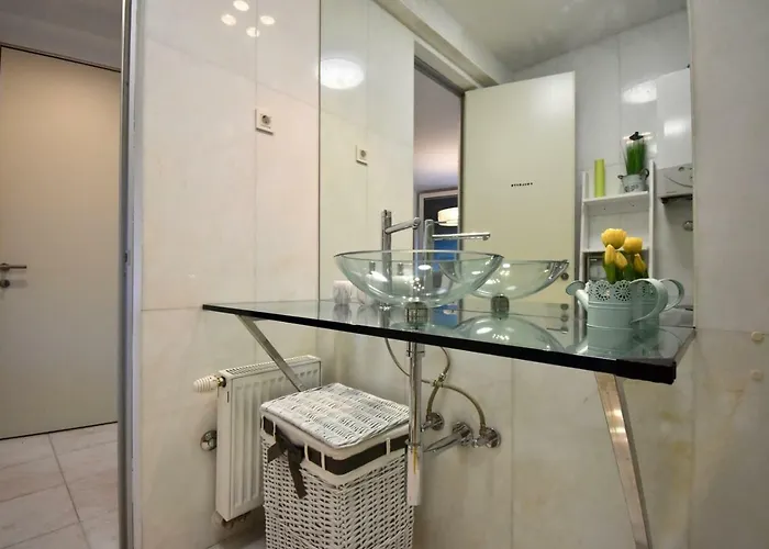 Amazing Luxury 200 M From The Апартаменты