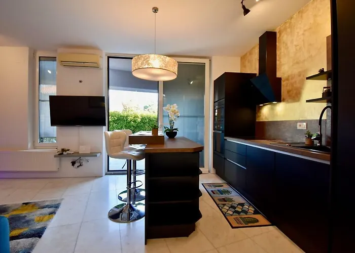 דירה Amazing Luxury 200 M From The פולה