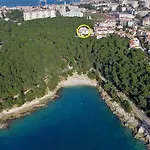 Amazing Luxury 200 M From The * Póla