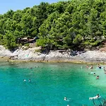 Amazing Luxury 200 M From The Póla