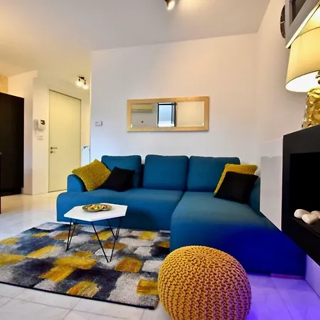 Amazing Luxury 200 M From The Apartment *