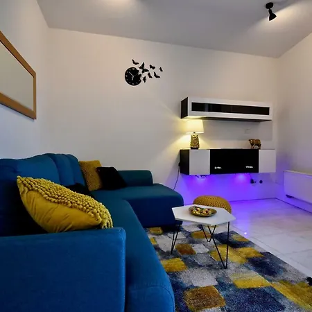 Amazing Luxury 200 M From The * Pula