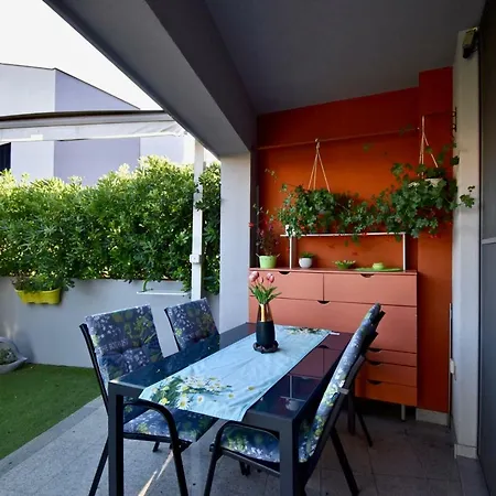 Apartment Amazing Luxury 200 M From The Pula