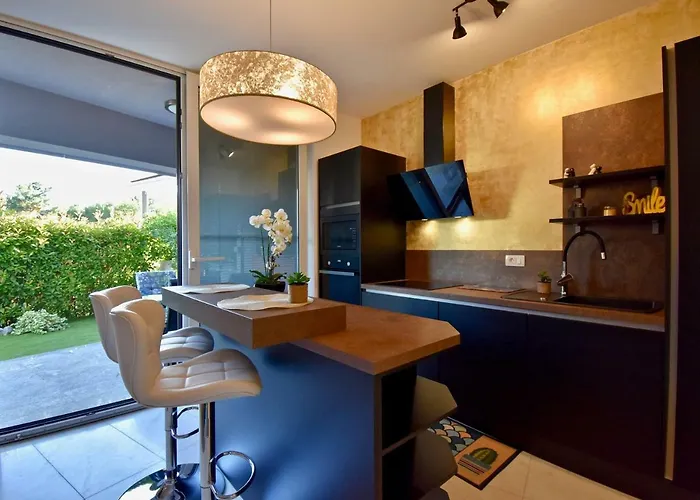 Amazing Luxury 200 M From The Pula